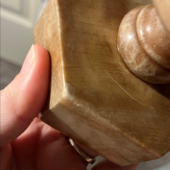 Set of Two Brown Alabaster Decorative Jars - Picture 13 of 14